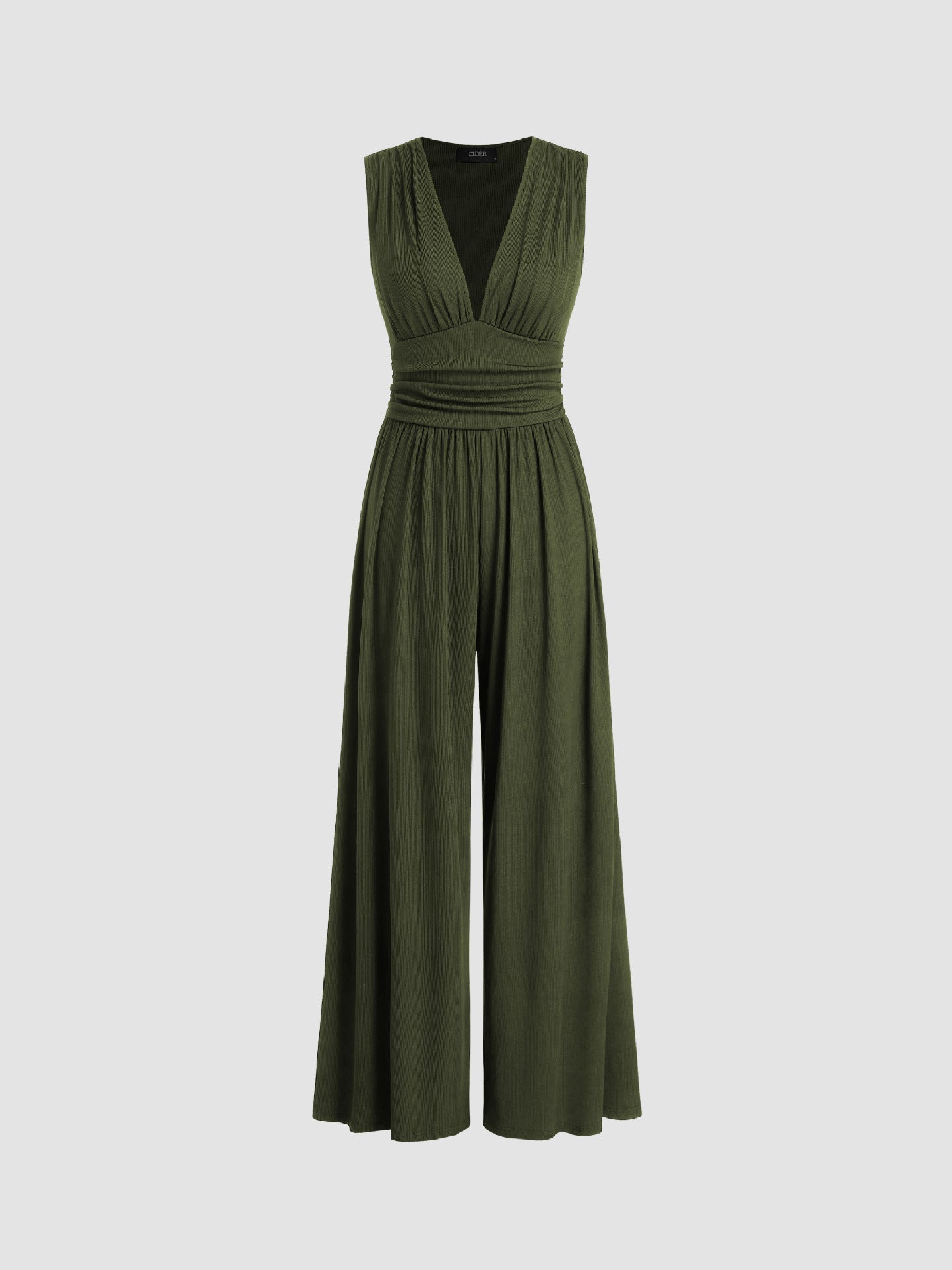 Laila Aura — Mono fluido de elegancia minimalista