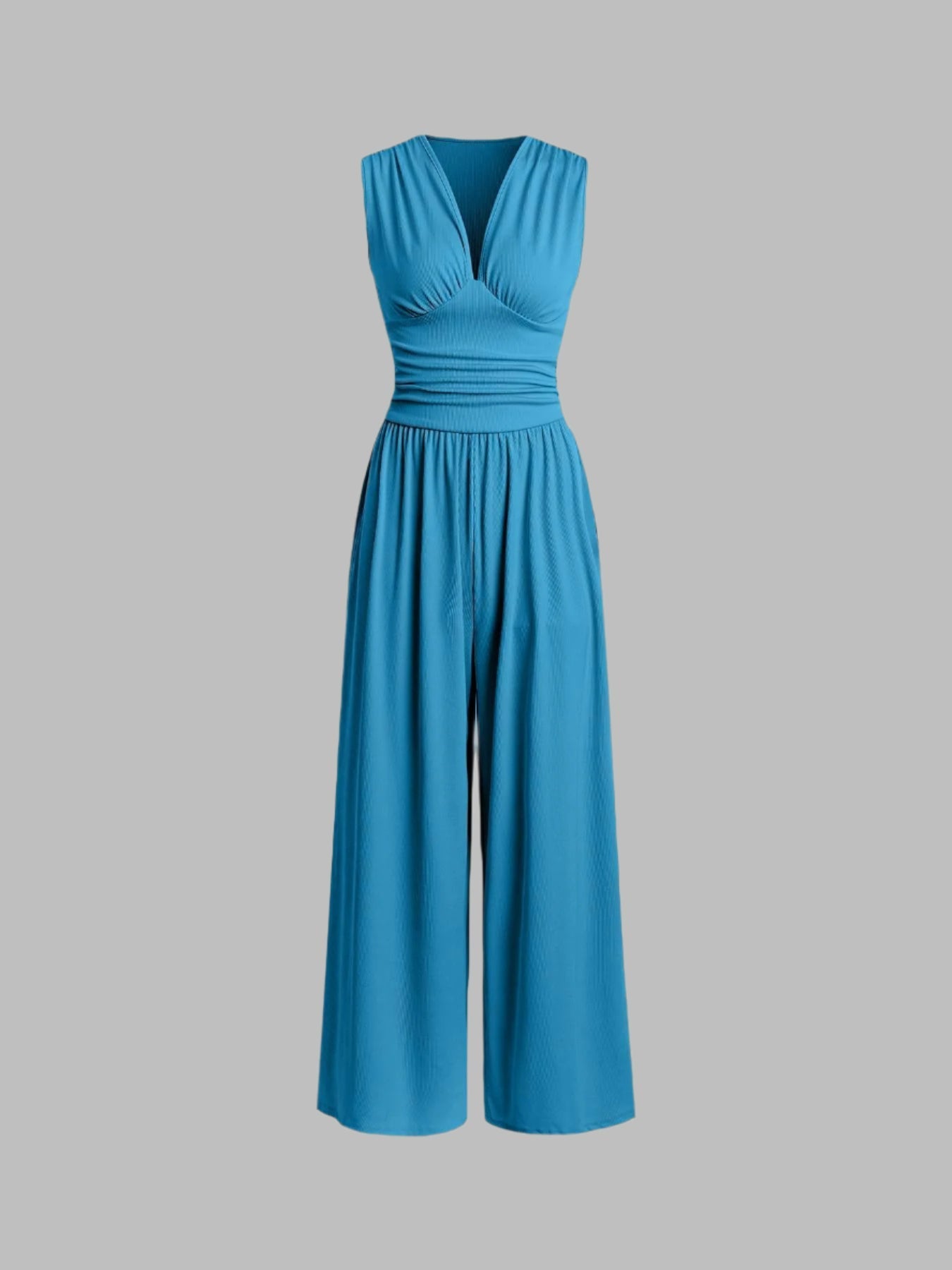 Laila Aura — Mono fluido de elegancia minimalista